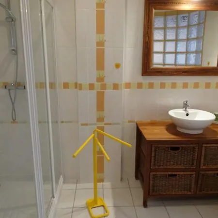 Nyaraló Authentique Avec Terrasse, Jardin, Proche Thermes Et Nature - Fr-1-589-212 *