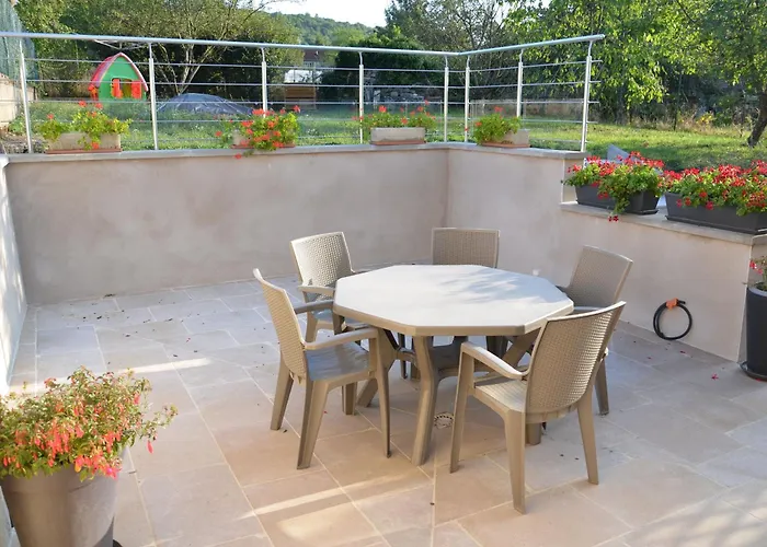 Authentique Avec Terrasse, Jardin, Proche Thermes Et Nature - Fr-1-589-212 Holiday home Senaide